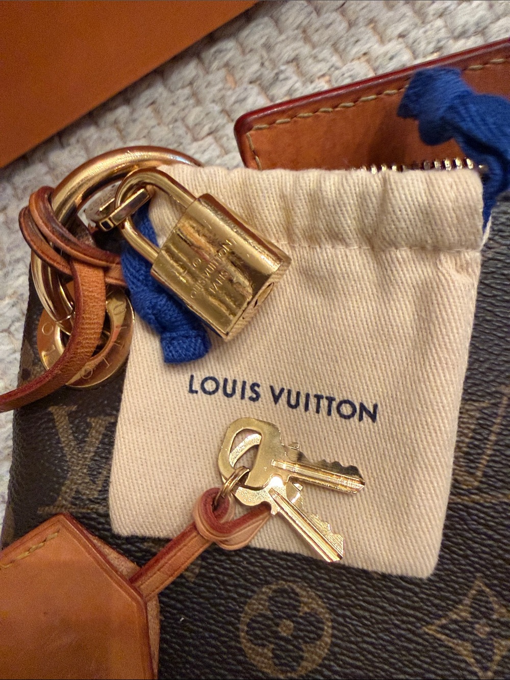 Louis Vuitton Berri MM MNG Monogram Canvas Shoulder Bag w Tan Leather Trim - Picture 3 of 16